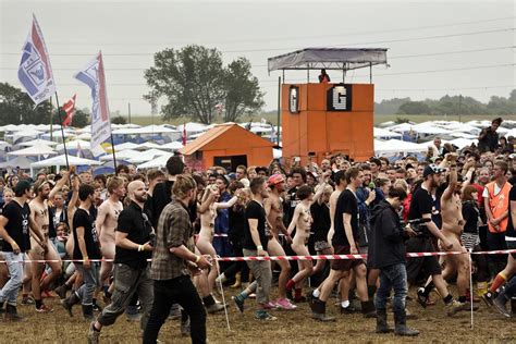 roskilde naked run|Roskilde Naked Run 2010